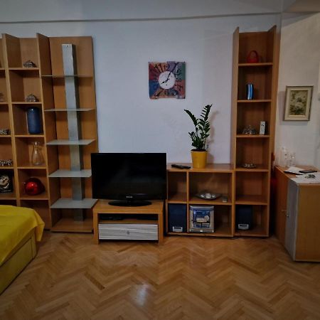 Spectacular Apartment In Skopje, City Mall Area ภายนอก รูปภาพ